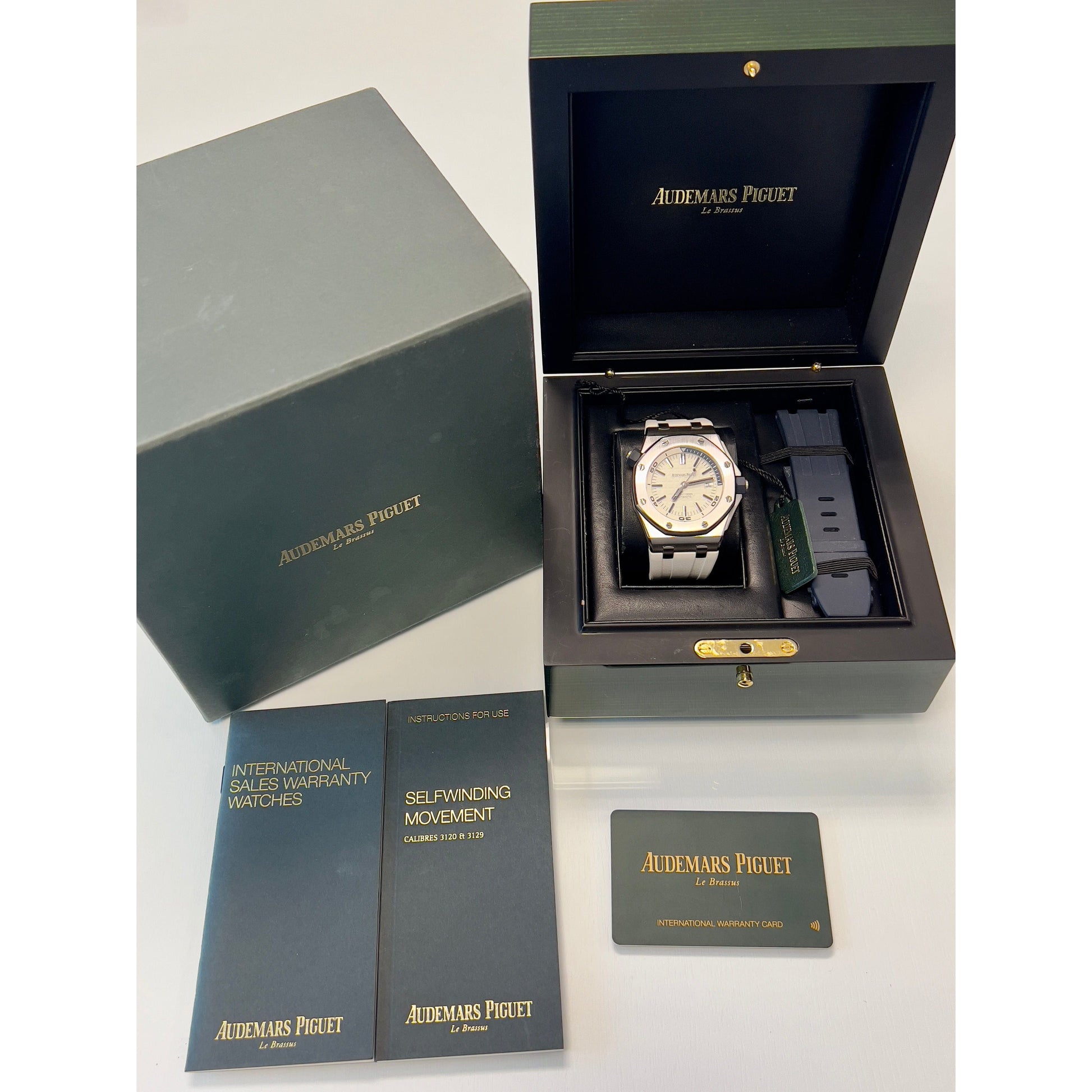 Audemars Piguet Audemars Piguet Royal Oak Offshore Diver 42mm Rare White/Blue Dial, Box and Papers 15710ST.OO.A010CA.01