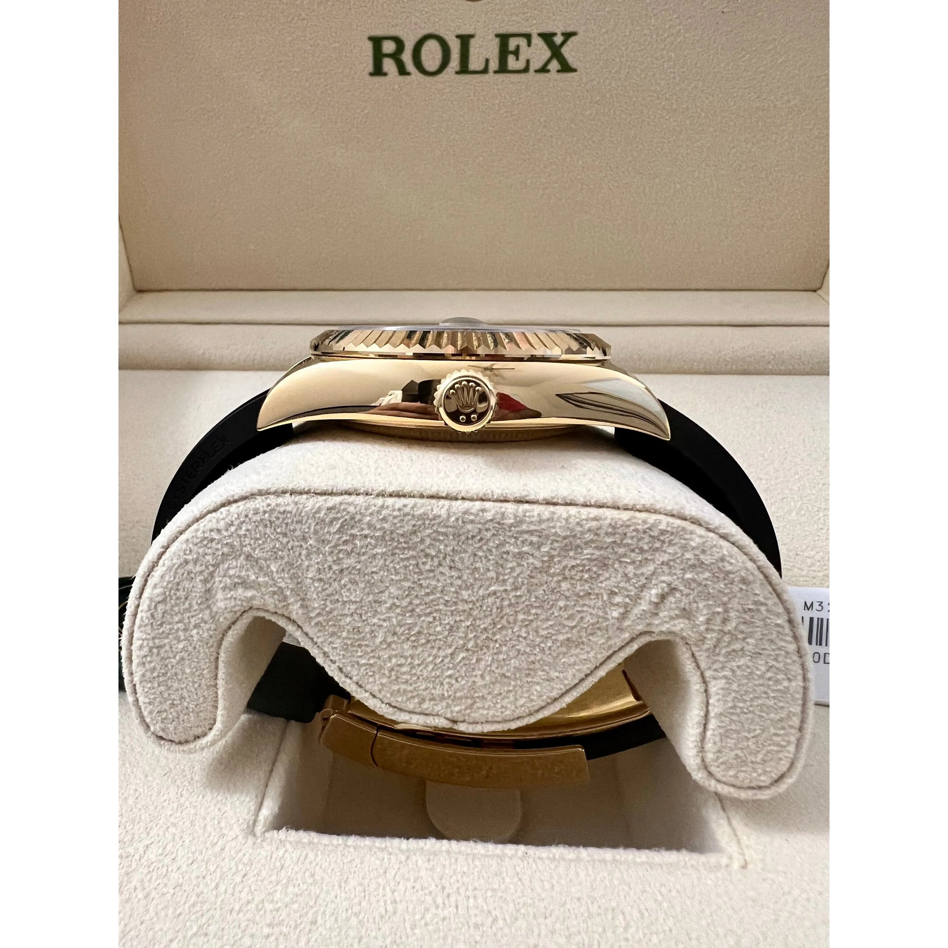 Rolex Watches 2022 Sky-Dweller Yellow Gold Black Dial Oysterflex Box and Papers 326238